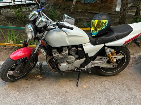 1998 Yamaha XJR400, белый, 295000 рублей, вид 1