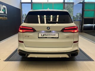 2021 BMW X5 30d IV (G05/G18), белый, 7700000 рублей, вид 4
