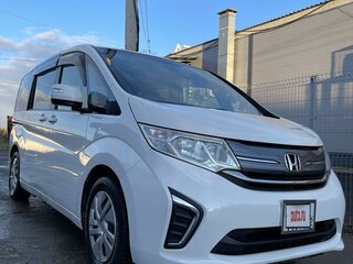 2015 Honda Stepwgn V, белый, 1480000 рублей, вид 1