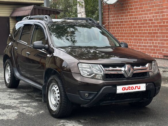 2017 Renault Duster I Рестайлинг, коричневый, 1000000 рублей - вид 2