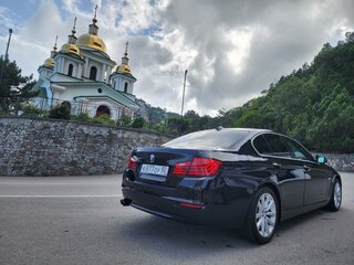2013 BMW 5 серии 520d VI (F10/F11/F07) Рестайлинг, чёрный, 2100000 рублей, вид 5