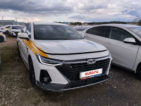 Chery Arrizo 8
