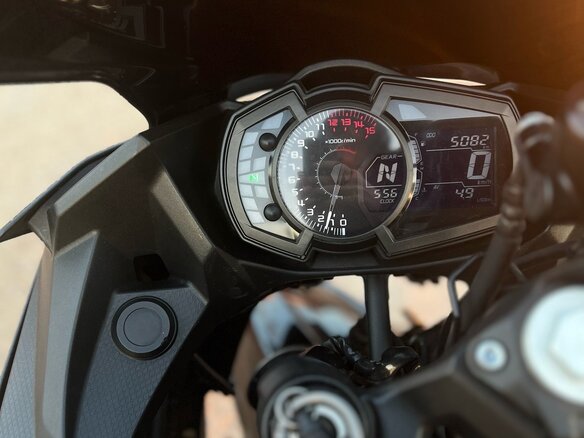 2018 Kawasaki Ninja 400, чёрный, 590000 рублей - вид 5
