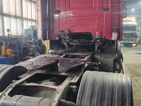2007 Scania R-Series, пурпурный, 2700000 рублей, вид 5