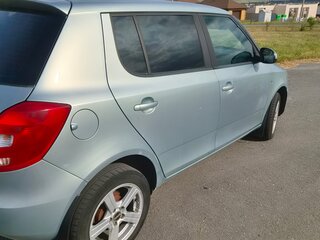 2011 Skoda Fabia II Рестайлинг, зелёный, 490000 рублей, вид 5