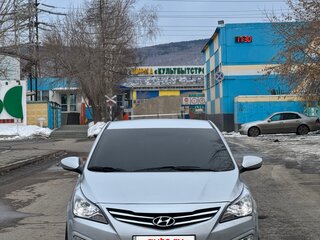 2014 Hyundai Solaris I Рестайлинг, серебристый, 1100999 рублей, вид 2