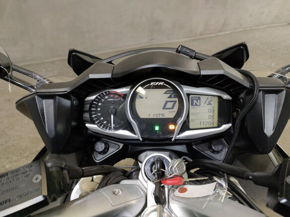 2015 Yamaha FJR1300, серый, 1050000 рублей - вид 4