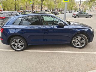 2020 Audi Q5 II (FY), синий, 4290000 рублей, вид 4