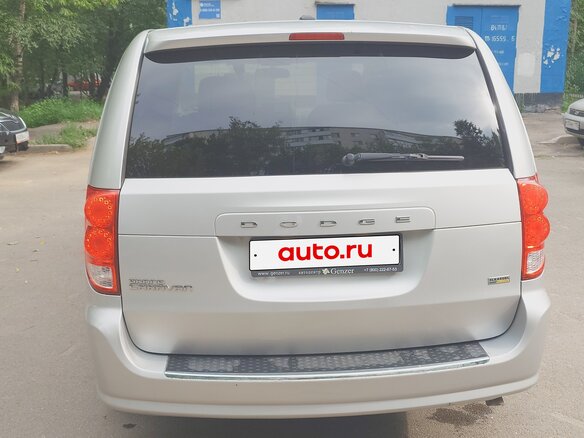 2011 Dodge Caravan Grand V, серый, 1349999 рублей - вид 5
