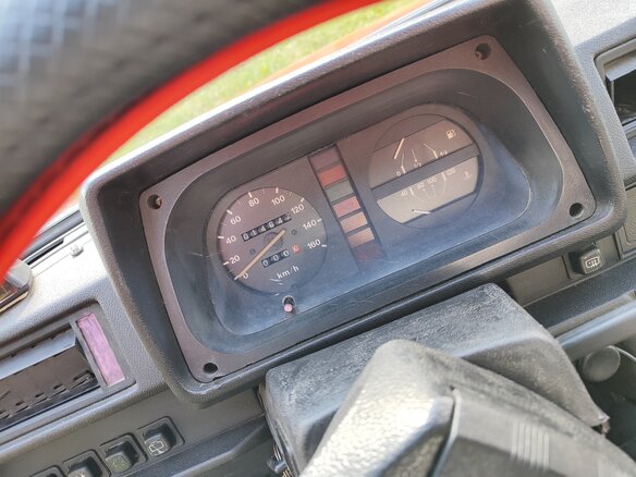 1994 ЗАЗ 1102 «Таврия» 1102, красный, 60000 рублей - вид 8