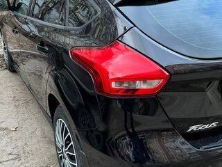 2017 Ford Focus III Рестайлинг, чёрный, 1200000 рублей, вид 5