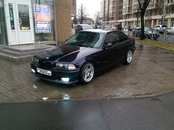 1996 BMW 3 серии 328i III (E36), фиолетовый