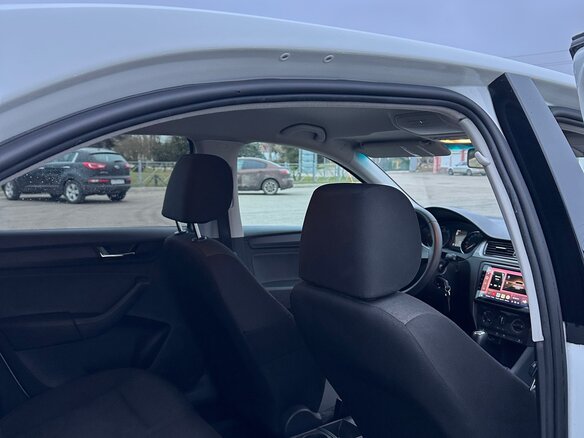 2019 Skoda Rapid I Рестайлинг, белый, 1430000 рублей - вид 9