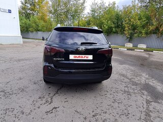 2014 Kia Sorento II Рестайлинг, чёрный, 1800000 рублей, вид 4