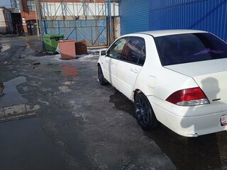2002 Mitsubishi Lancer Cedia IX, белый, 250000 рублей, вид 4