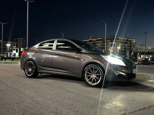 2016 Hyundai Solaris I Рестайлинг, коричневый, 1000000 рублей - вид 4
