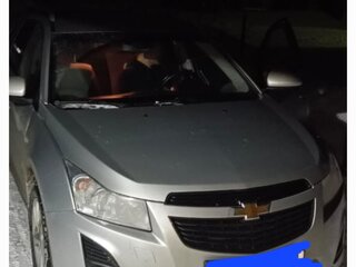 2013 Chevrolet Cruze I Рестайлинг, серебристый, 700000 рублей, вид 1