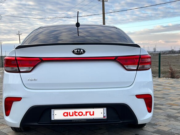 2018 Kia Rio IV, белый, 1550000 рублей - вид 7