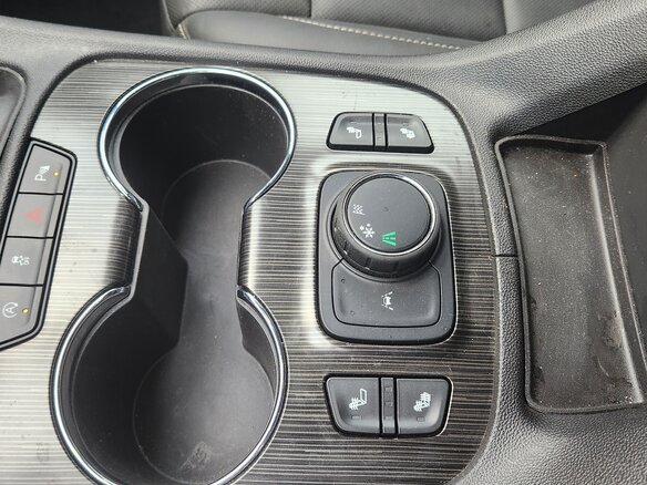2023 GMC Acadia II Рестайлинг, чёрный, 3733333 рублей - вид 14