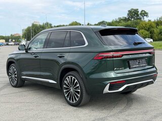 2026 Geely Monjaro I Рестайлинг 2 (China Market), зелёный, 4200000 рублей, вид 4