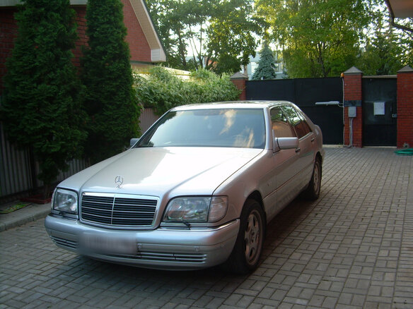 1998 Mercedes-Benz S-Класс 300 III (W140) Рестайлинг, серебристый - вид 1