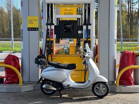 2009 Vespa LX 150, серебристый, 370000 рублей, вид 4