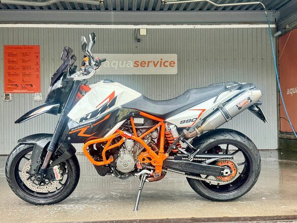 2011 KTM 990 SM, оранжевый, 600000 рублей - вид 1