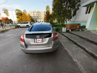2011 Honda Crosstour I, серебристый, 1650000 рублей, вид 3