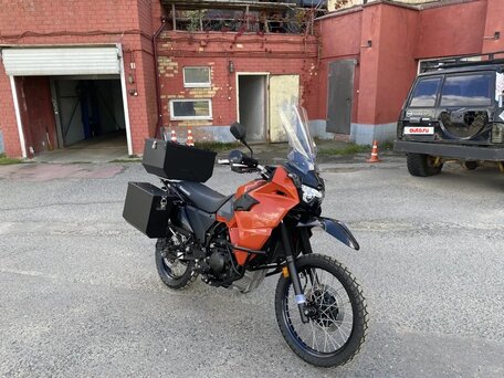 2021 Kawasaki KLR 650, оранжевый, 700000 рублей, вид 2