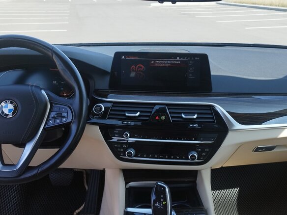 2020 BMW 5 серии 530d xDrive VII (G30/G31/G38), синий, 3100000 рублей - вид 14