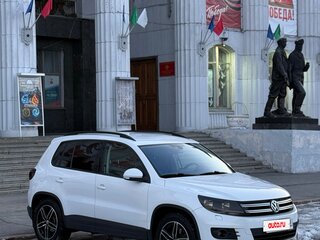 2013 Volkswagen Tiguan I Рестайлинг, белый, 1600000 рублей, вид 3