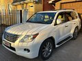 2011 Lexus LX 570 III, белый, 3550000 рублей - вид 1