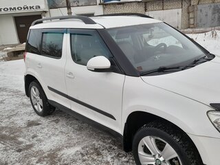 2010 Skoda Yeti I, белый, 650000 рублей, вид 2