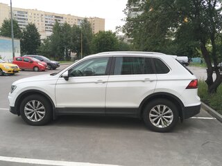 2017 Volkswagen Tiguan II, белый, 2100000 рублей, вид 3
