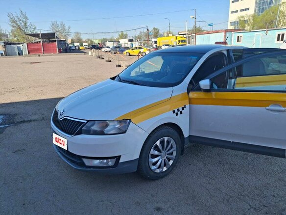 2016 Skoda Rapid I, белый, 550000 рублей - вид 4
