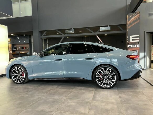 2026 Audi A5 L III (B10), синий, 6149900 рублей - вид 3