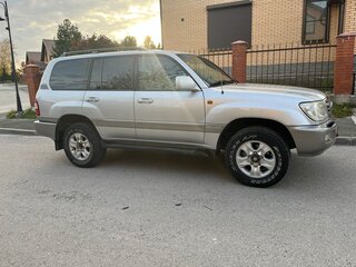 2007 Toyota Land Cruiser 100 Series Рестайлинг 2, серебристый, 2850000 рублей, вид 1