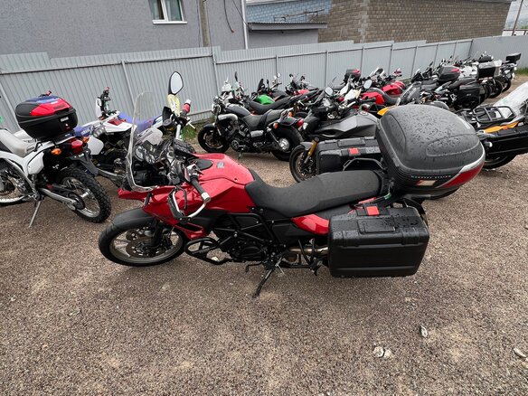 2014 BMW F 700 GS, красный - вид 6