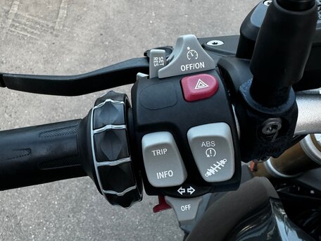 2017 BMW R 1200 R, чёрный, 850000 рублей, вид 5
