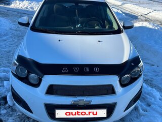 2013 Chevrolet Aveo II, белый, 600000 рублей, вид 1