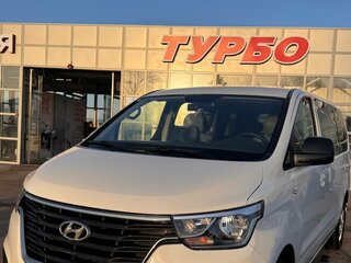 2019 Hyundai Grand Starex I Рестайлинг 2, белый, 3500000 рублей, вид 3