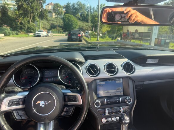 2019 Ford Mustang VI Рестайлинг, серый, 2550000 рублей - вид 5
