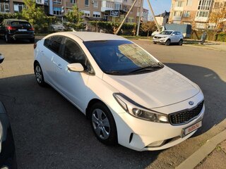 2018 Kia Cerato III Рестайлинг (Classic), белый, 1150000 рублей, вид 3