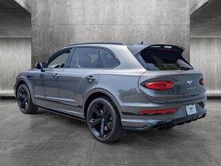 2022 Bentley Bentayga I Рестайлинг, серебристый, 25067640 рублей, вид 4
