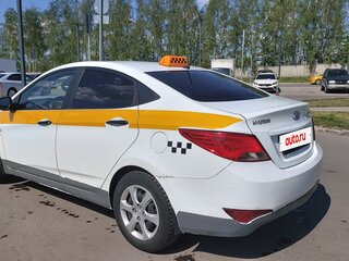 2015 Hyundai Solaris I Рестайлинг, белый, 645000 рублей, вид 5