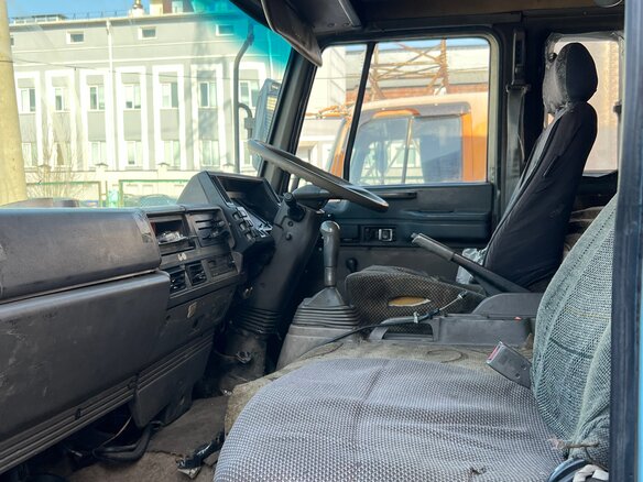 1993 Isuzu Forward (F-Series), синий, 950000 рублей - вид 5