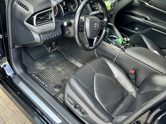 2019 Toyota Camry VIII (XV70), чёрный, 2400000 рублей - вид 6