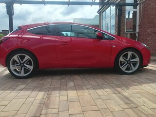 2012 Opel Astra GTC J Рестайлинг, красный, 1190000 рублей, вид 2