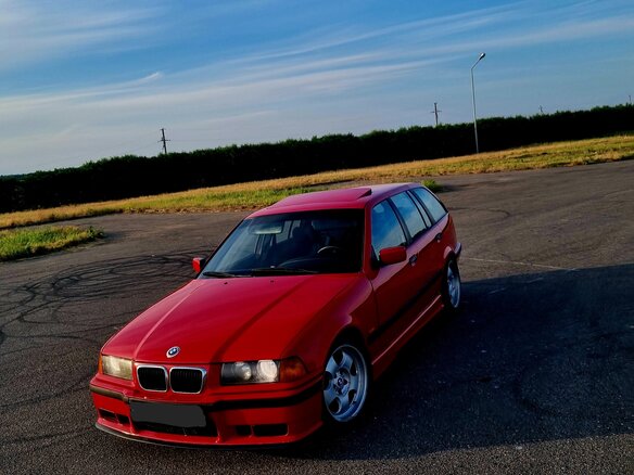 1997 BMW 3 серии 320i III (E36), красный, 700000 рублей - вид 2