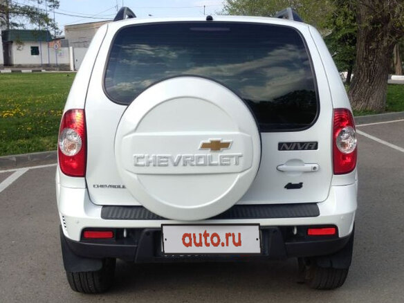 2012 Chevrolet Niva I Рестайлинг, белый - вид 5